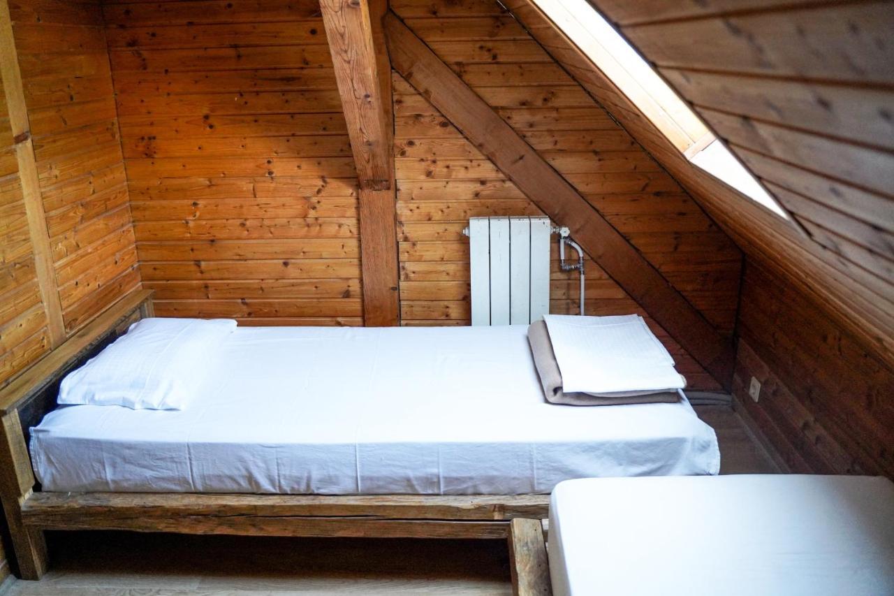 Planinarski Dom "Bijele Stijene" Mountain Lodge Tuk Vojni Exterior foto